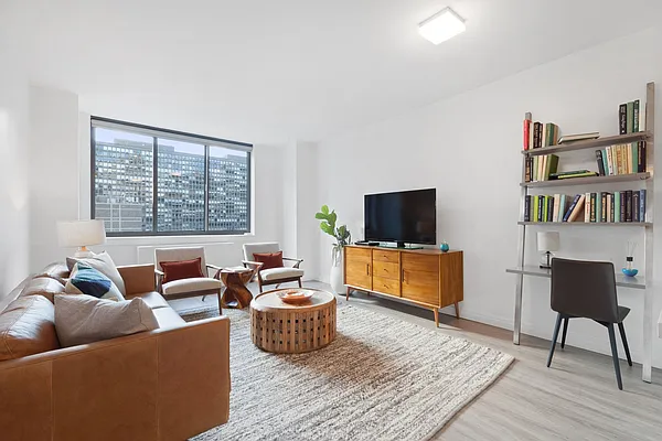 Rented by Greystar | media 24