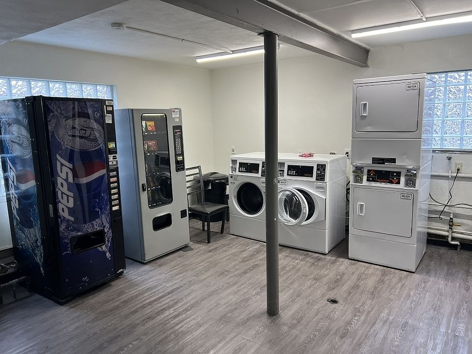 1st image of 475 W Grand Ave APT 24