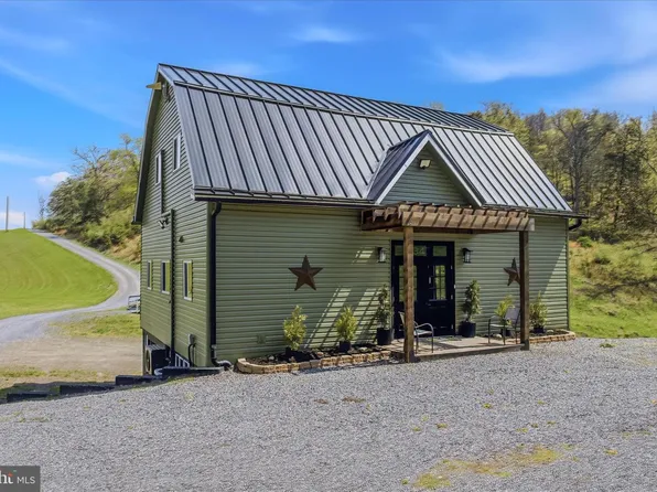 347 Meadow Valley Pl, Ridgeley, WV 26753