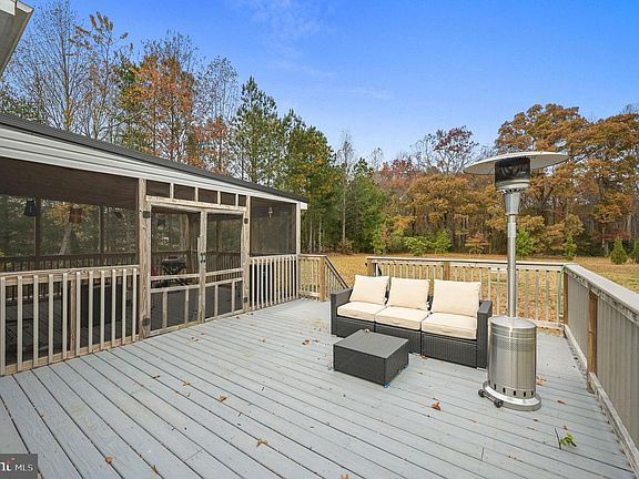 3rd image of 243 Grapevine Way