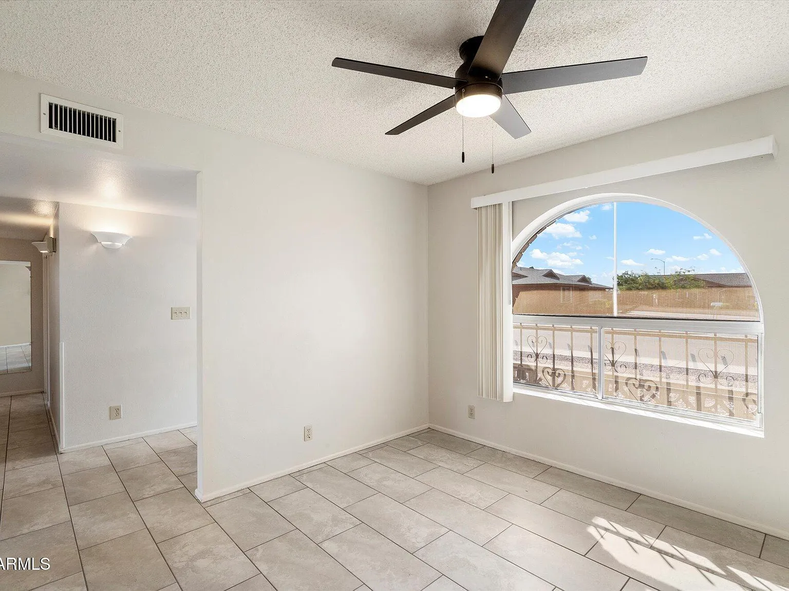 4530 E Emelita Ave — Photo 2