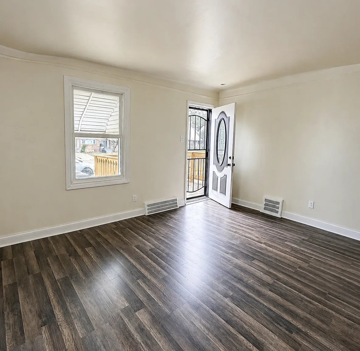 3 bed, 1008 sqft, $1,450 — Photo 4