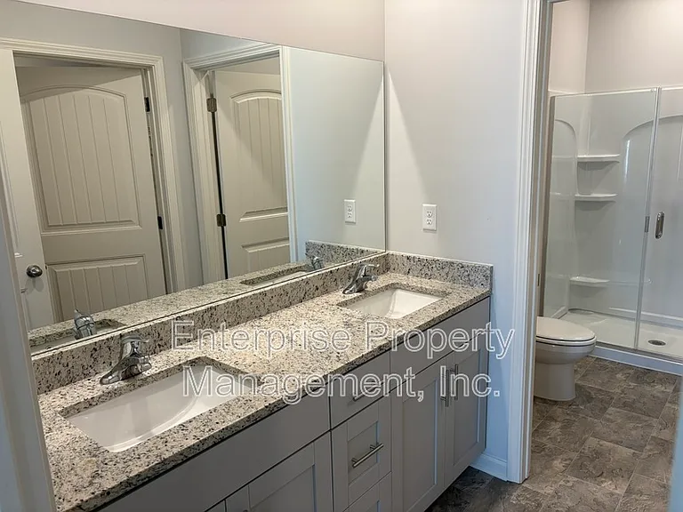 265 Kipling Dr — Photo 3