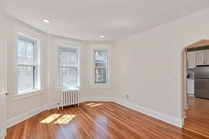70 Strathmore Rd #9B — Photo 10