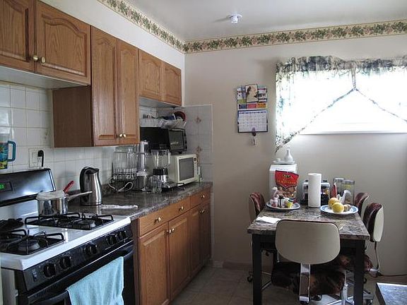 3rd image of 4858 Carol St Unit A