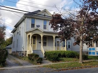 32 Chapin St, Canandaigua, NY 14424