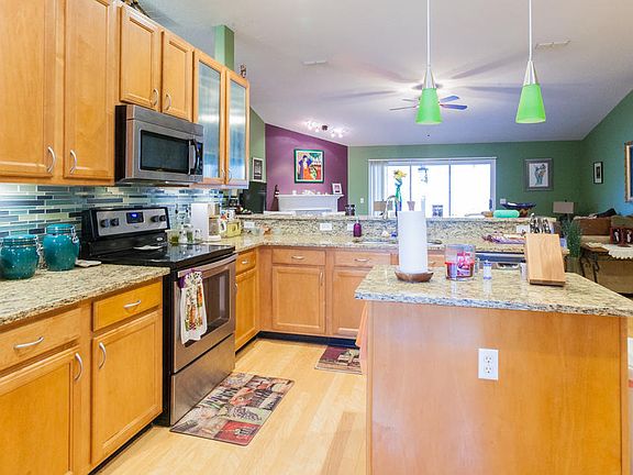 2nd image of 12153 Lake Fern Dr