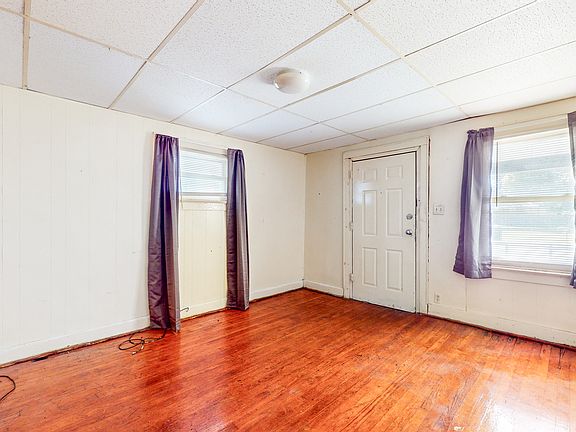 4th image of 1410-1412 W 32nd St