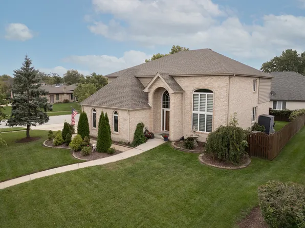 1216 Janas Ln, Lemont, IL 60439