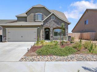 1820 W Crystal Ave, Visalia, CA 93291