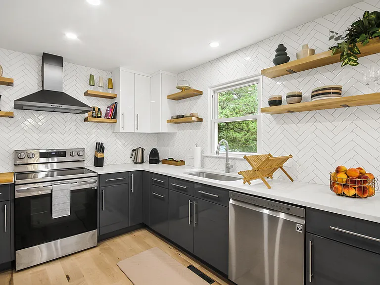 506 Holland Rd — Photo 28