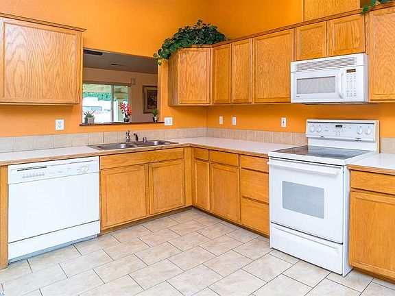 5th image of 4620 Saguaro Dr