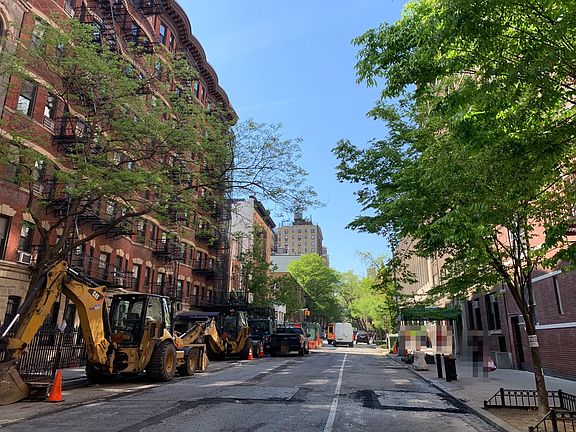 4th image of 160 E 91st St APT 1H