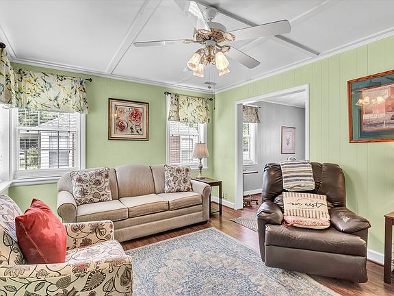 4th image of 403 Sequoyah Dr