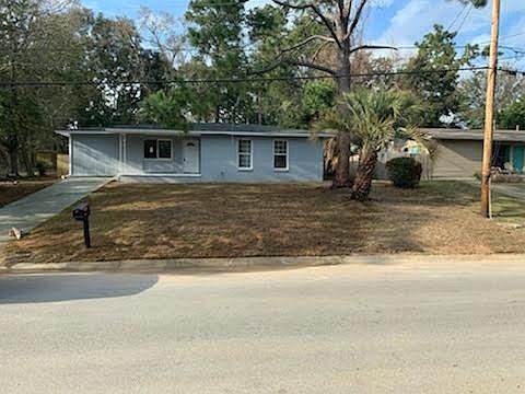 1st image of 912 Blue Springs Dr