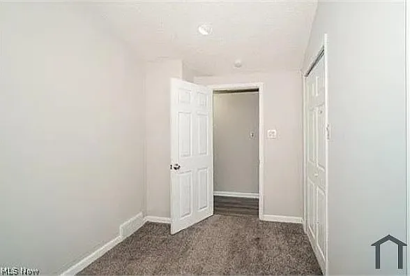 3 bed, 1040 sqft, $1,508 — Photo 3