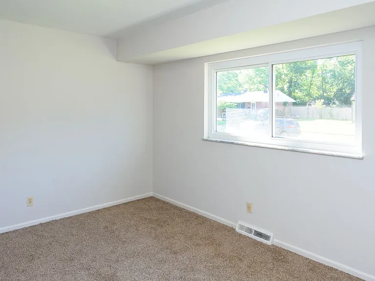 2656 Royal Glen Dr — Photo 23