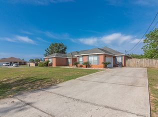 1975 Iris Ln, Navarre, FL 32566