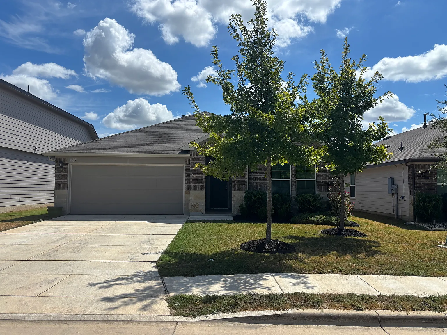 4 bed, 1830 sqft, $1,850 — Photo 2