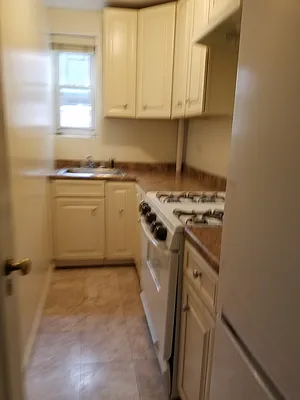 Rented by Akam Sales and Brokerage | media 19