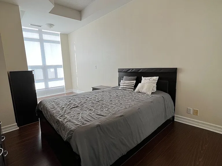 33 Elm Dr W #TP2709 — Photo 10