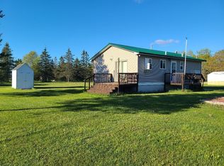 7147 N County Rd #H33, Gould City, MI 49838