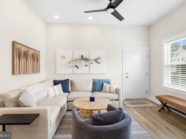 2 Bowers Dr #101, Ocean View, DE 19970