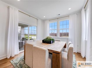 116 Fillmore Dr, Monroe Township, NJ 08831