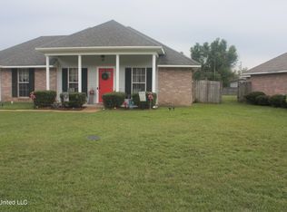 983 Bullrun Dr, Jackson, MS 39272