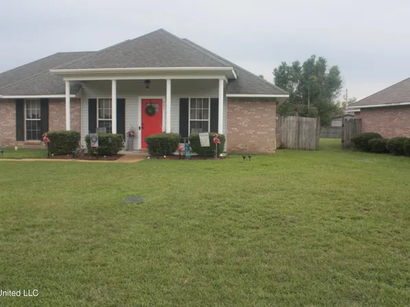 983 Bullrun Dr, Jackson, MS 39272