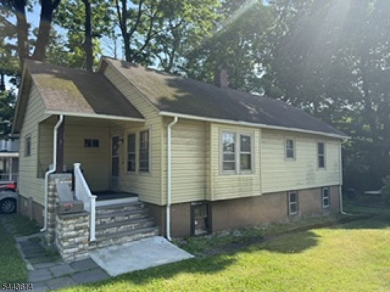 2nd image of 367 Howard Blvd