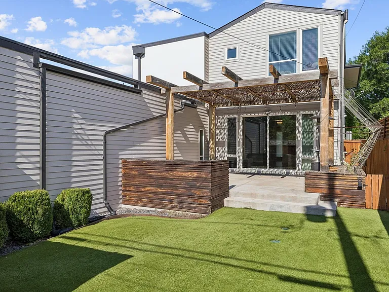 3215 S Dahlia St — Photo 48