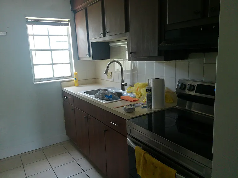 525 Conway Rd #10 — Photo 10