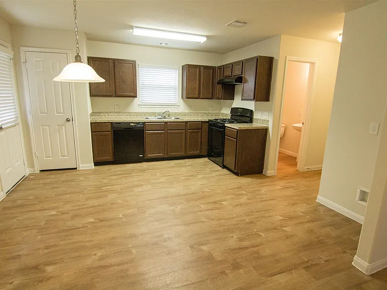 734 N Ella Creek Dr — Photo 2