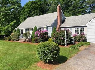 9 Valley View Rd, Hyde Park, NY 12538