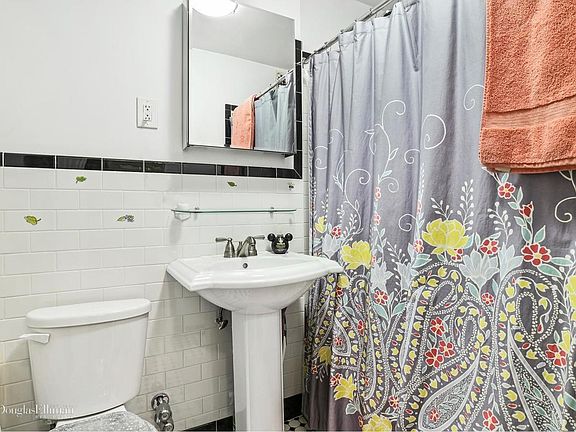 5th image of 3178 Nostrand Ave APT 1E