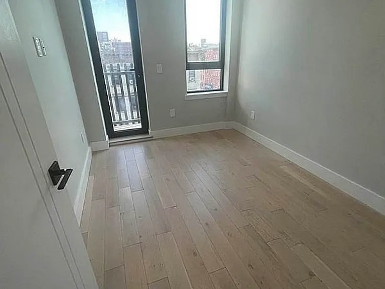 505 Grand St #4C — Photo 3
