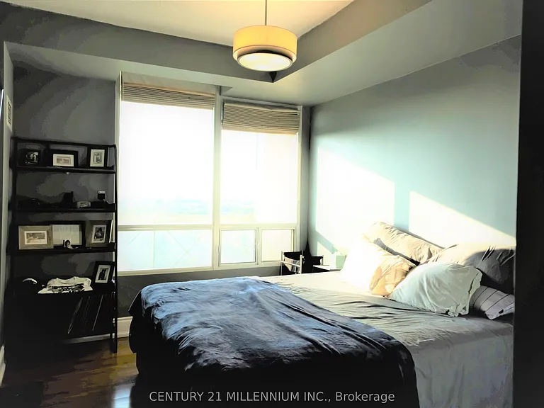 1359 Rathburn Rd E #1014 — Photo 6