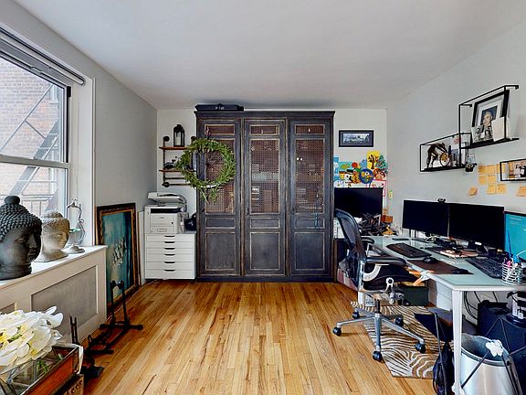 5th image of 3165 Nostrand Ave