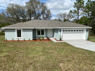 880 W Homeway Loop, Citrus Springs, FL 34434