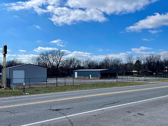 4th image of 33774 E Highway 51