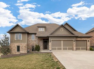 1301 S Amber Ridge Dr, Nixa, MO 65714