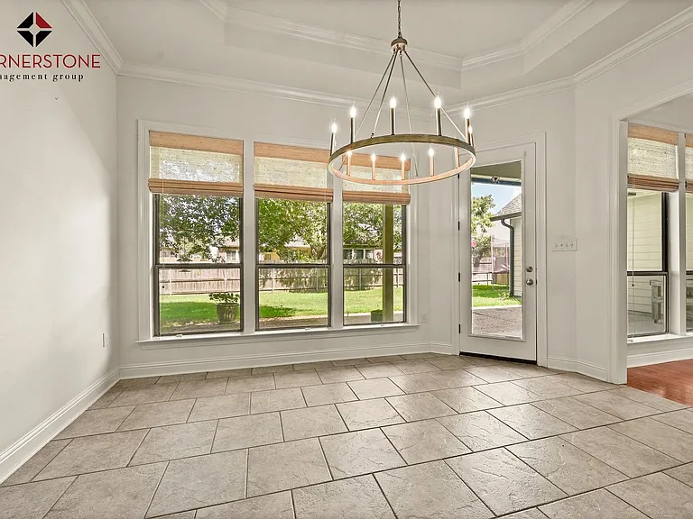 8564 Grand View Dr — Photo 9