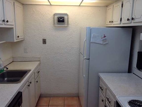 4th image of 14415 N Kendall Dr #302G