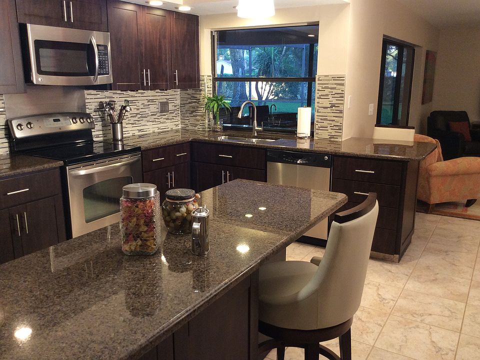 1st image of 13905 Lake Bluff Ct