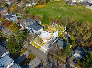 1361 Kenmuir Ave, Mississauga, ON L5G 4B3