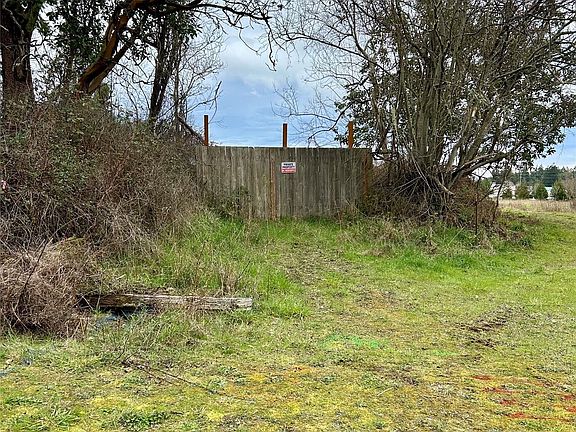 4th image of 2740 Discovery Road