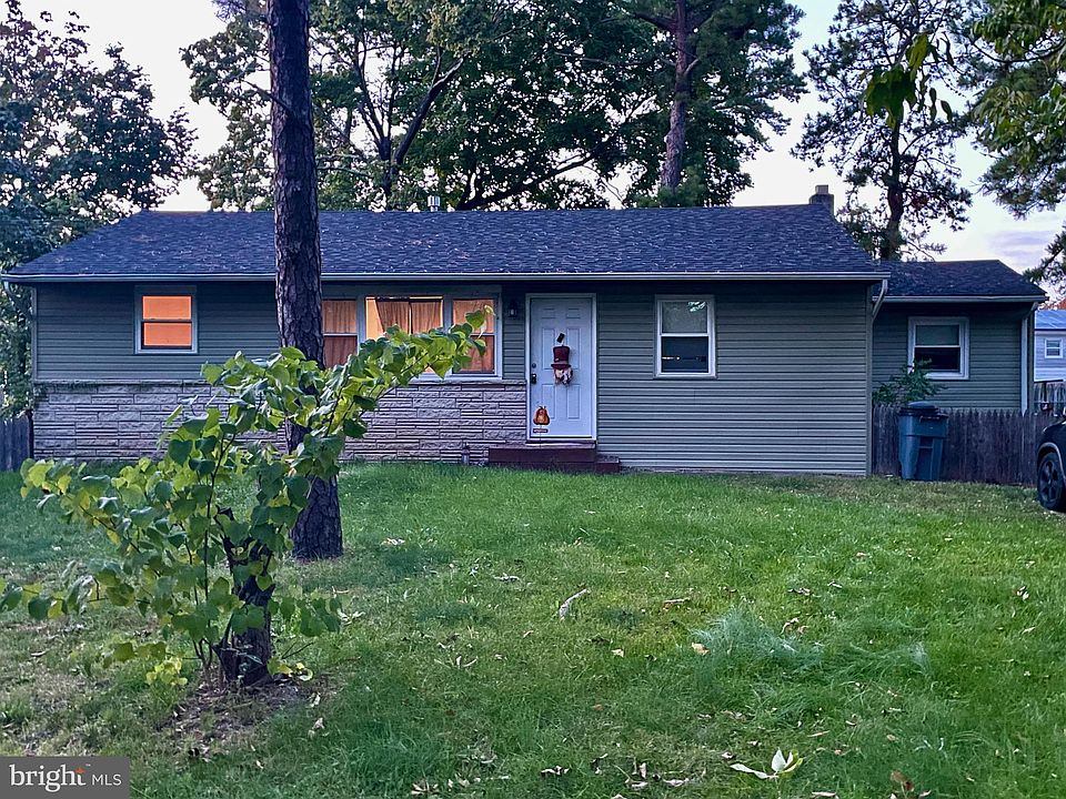 1st image of 235 Cherokee Dr