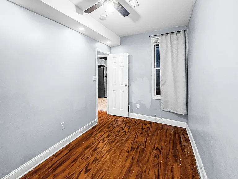 4644 G St #1 — Photo 12