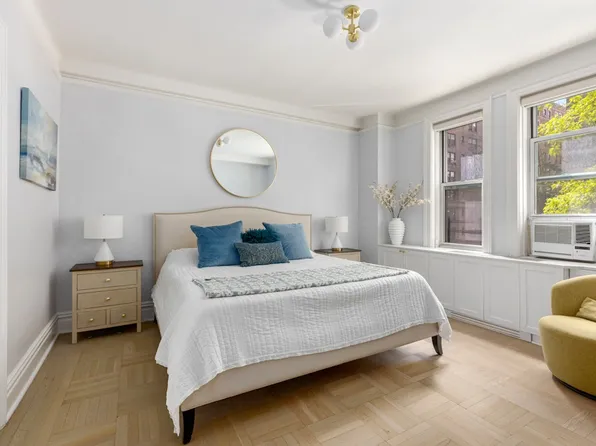 522 West End Avenue 2B image 3 of 7